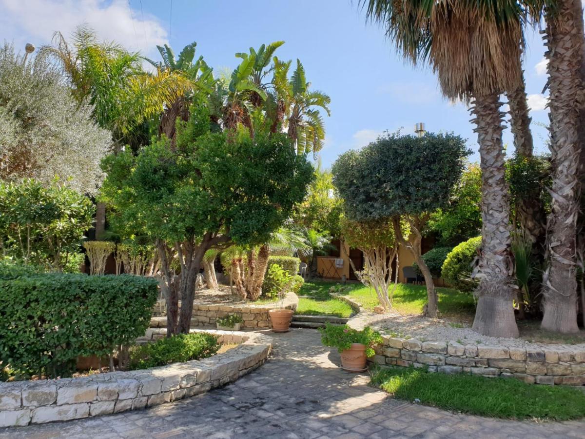 Villa Il Giardino dei Melograni Favara Esterno foto